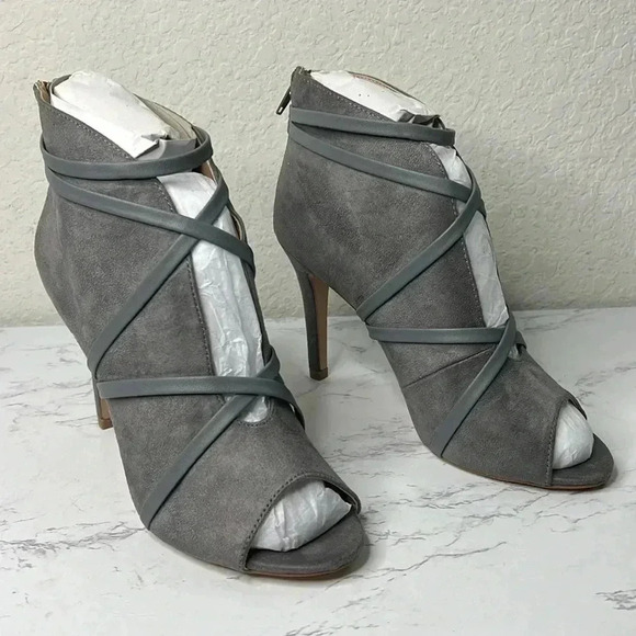 Journee Collection Women's Wide Width Samara Bootie Size 8 - Picture 8 of 12